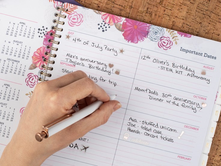 How to Use Your Weekly Planner Properly