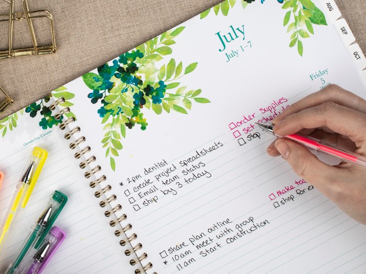 How to Use Your Weekly Planner Properly